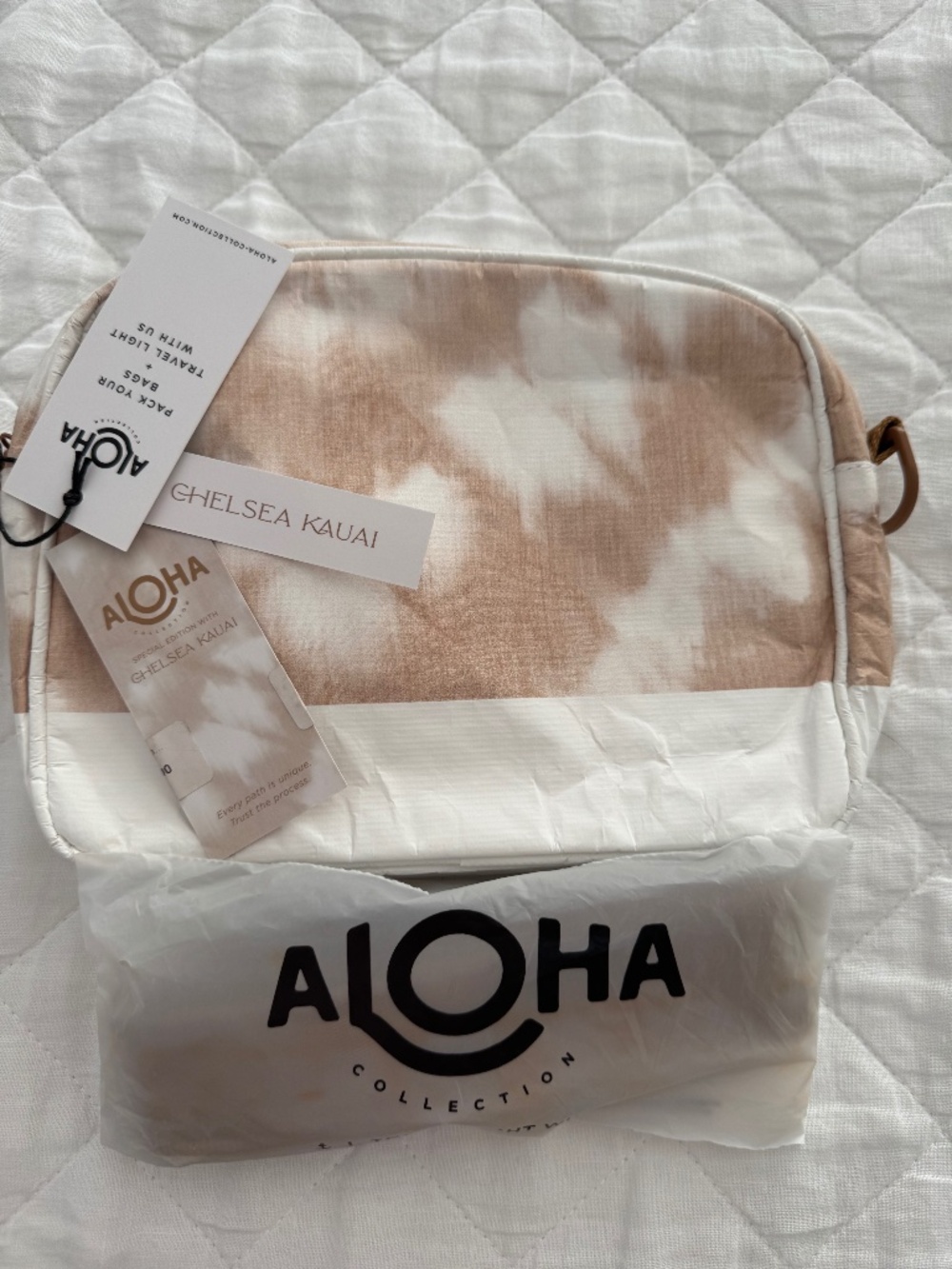 ALOHA Collection Special Addition SOLD OUT Shibori Le Tour Sandstone NWT